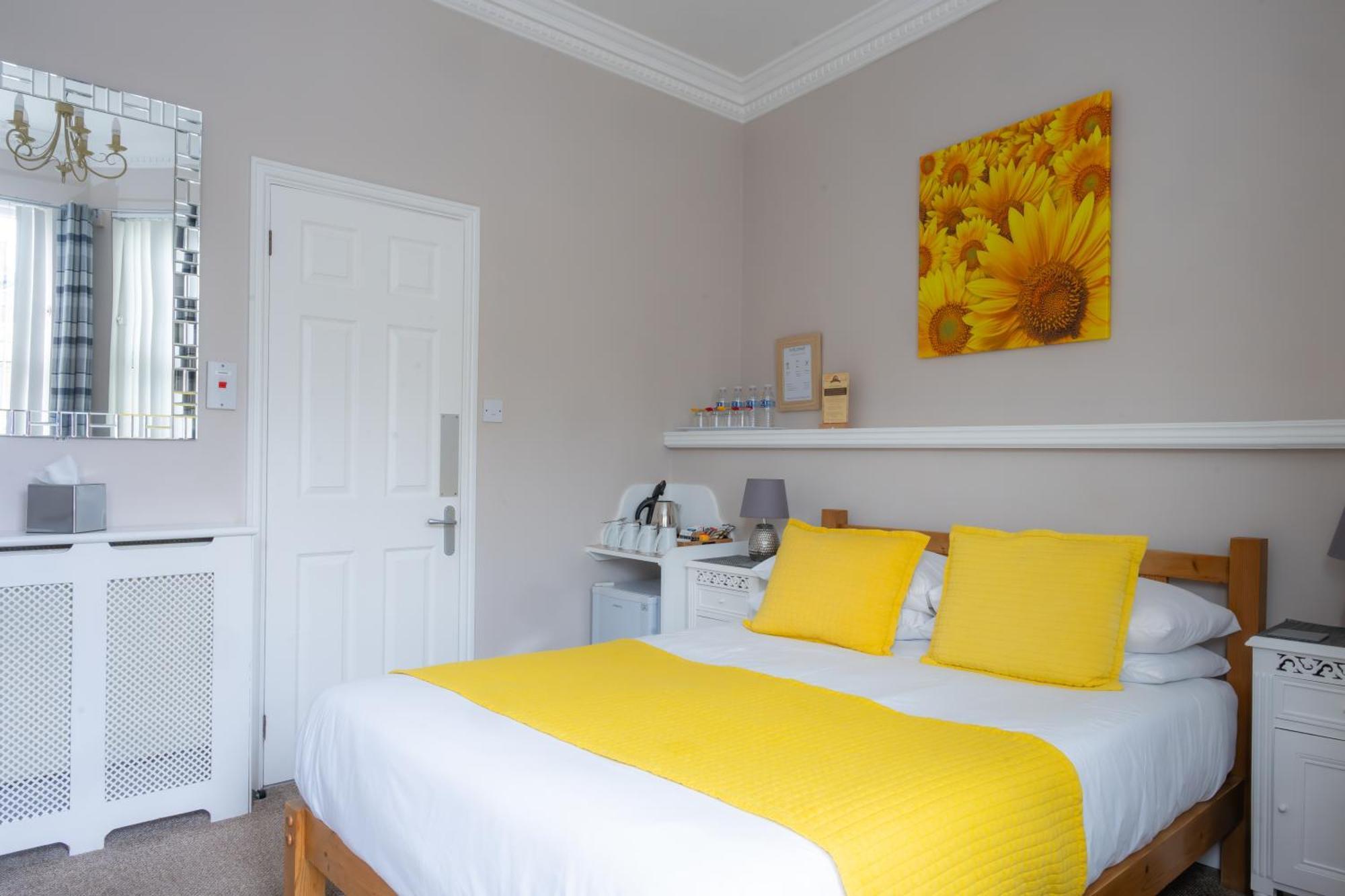 The Courtyard Guest House Great Yarmouth Exterior foto