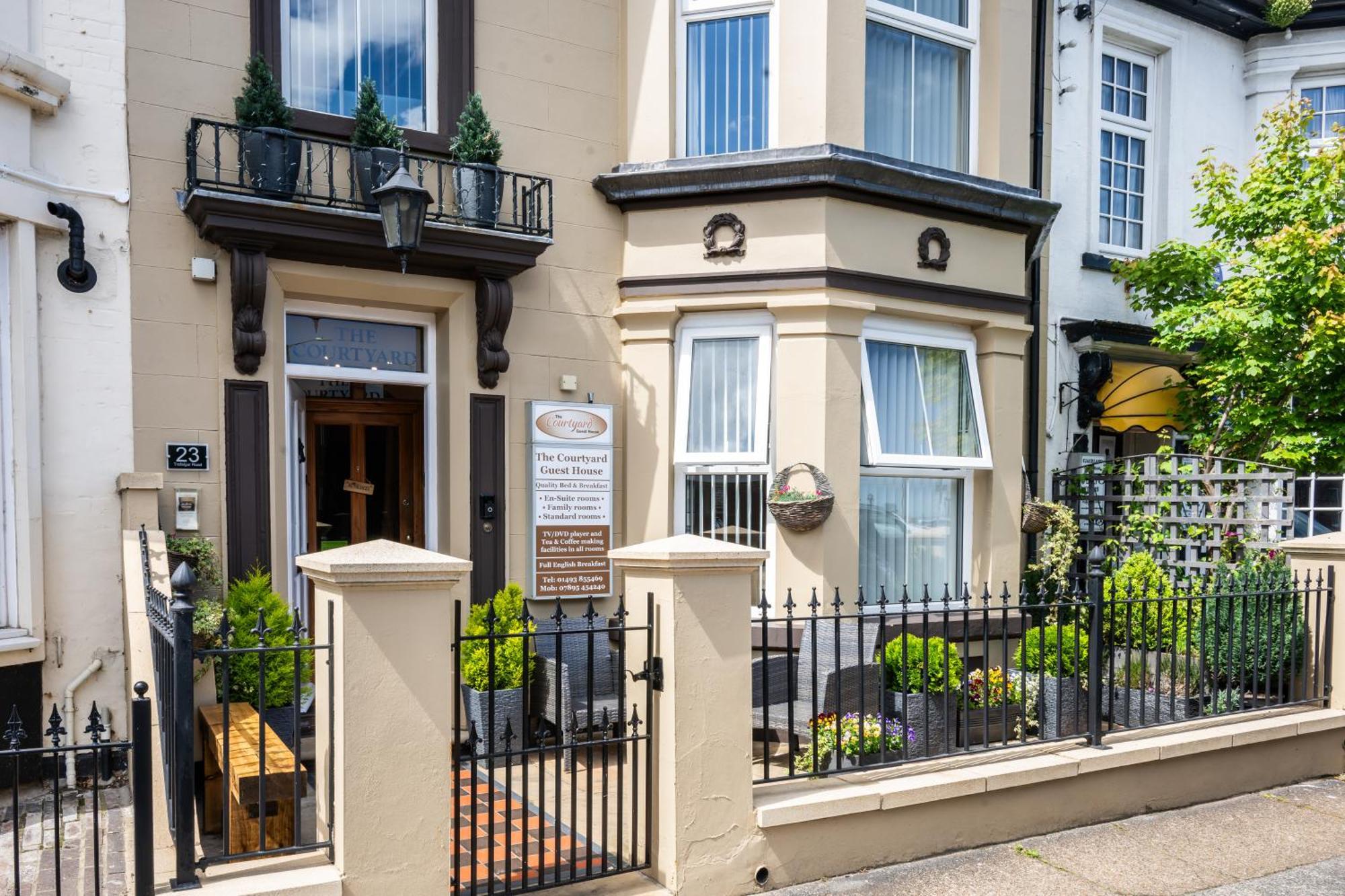 The Courtyard Guest House Great Yarmouth Exterior foto